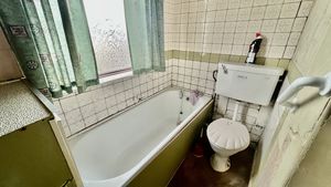 Photo 14- click for photo gallery